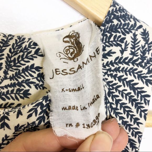 Dress JESSAMINE | Leaf Fit & Flare Dress Pockets - Picture 7 of 9